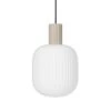 Broste Copenhagen Lolly Hanglamp Zand - Ø27XH42cm 1 Broste Copenhagen Lolly Hanglamp Zand - Ø27XH42cm -Huisverlichting broste copenhagen lolly hanglamp zand 27xh42cm