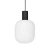 Broste Copenhagen Lolly Hanglamp Zwart - Ø27XH42cm 1 Broste Copenhagen Lolly Hanglamp Zwart - Ø27XH42cm -Huisverlichting broste copenhagen lolly hanglamp zwart 27xh42cm