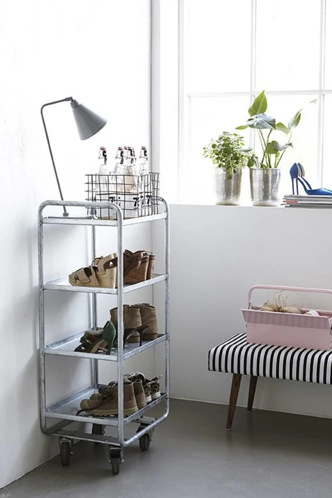 House Doctor Game Tafellamp Zwart Metaal Wit 4 House Doctor Game Tafellamp Zwart Metaal Wit - Afbeelding 2