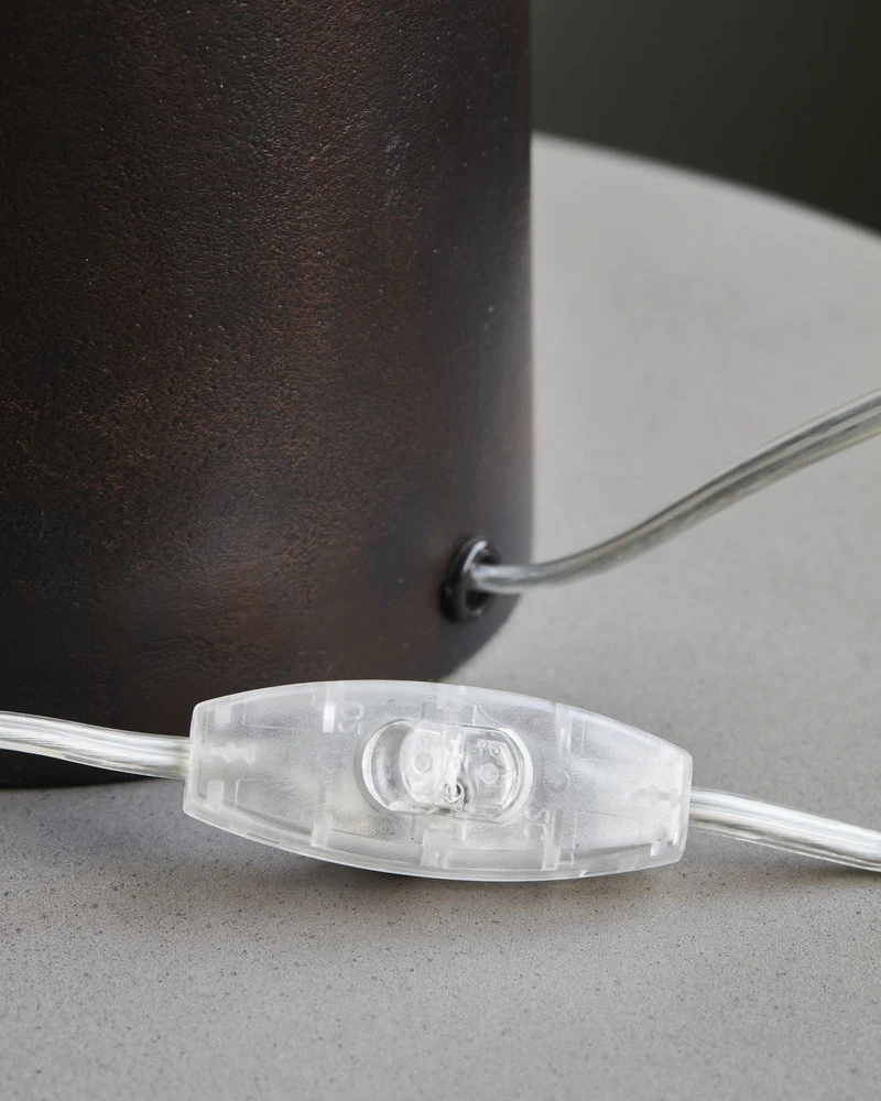 House Doctor Note Tafellamp Bruin Messing - 203661731 8 House Doctor Note Tafellamp Bruin Messing - 203661731 - Afbeelding 6