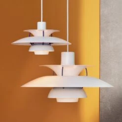 Louis Poulsen PH 5 Mini Hanglamp Classic White - 5741095146 11 Louis Poulsen PH 5 Mini Hanglamp Classic White - 5741095146 -Huisverlichting louis poulsen ph 5 mini hanglamp classic white 574 4