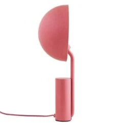 Normann Copenhagen Normann Copenhagen CAP Tafellamp Roze 12 Normann Copenhagen Normann Copenhagen CAP Tafellamp Roze -Huisverlichting normann copenhagen normann copenhagen cap tafellam 3