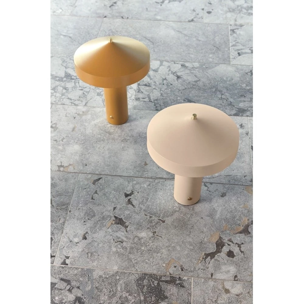 OYOY Hatto Tafellamp Saffraan - L300698 9 OYOY Hatto Tafellamp Saffraan - L300698 - Afbeelding 7