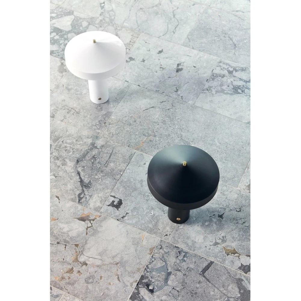 OYOY Hatto Tafellamp Zwart - L300695 5 OYOY Hatto Tafellamp Zwart - L300695 - Afbeelding 3