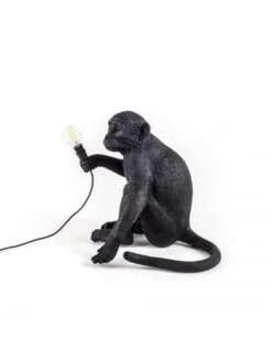 Seletti Monkey Lamp Sitting - Zwart 12 Seletti Monkey Lamp Sitting - Zwart -Huisverlichting seletti monkey lamp sitting zwart 3